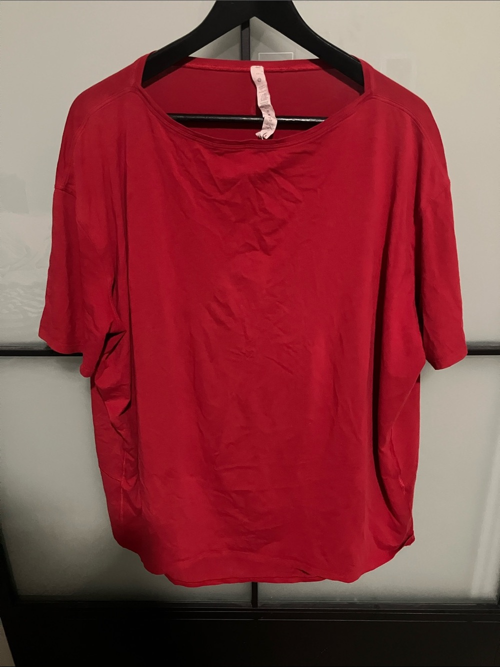 lululemon athletica Red Short Sleeve Relaxed Tee